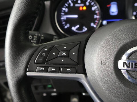 2022 Nissan Rogue Sport SV