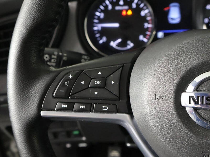 2022 Nissan Rogue Sport SV