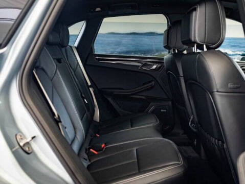 2026 Porsche Macan T