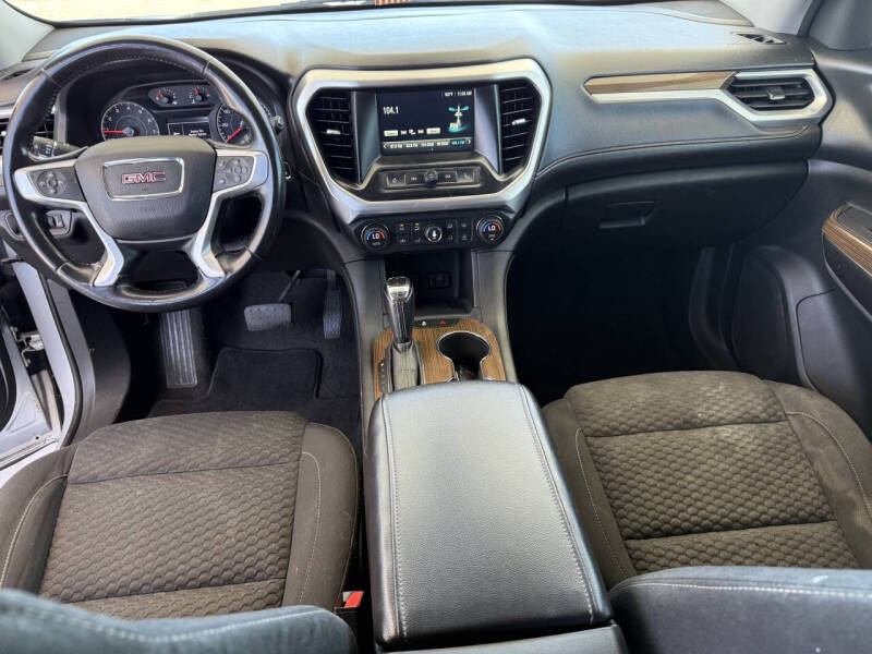 2018 GMC Acadia SLE-1