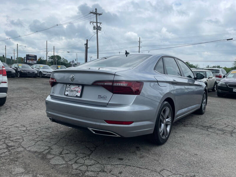 2020 Volkswagen Jetta R-Line