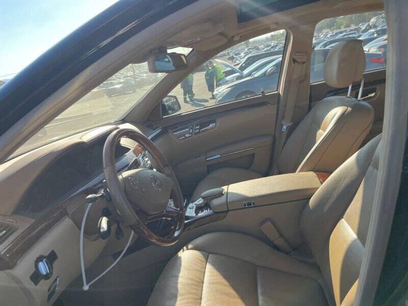 2011 Mercedes-Benz S-Class S 550 4MATIC