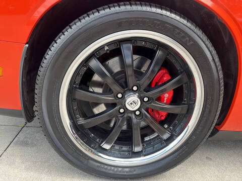 2008 Dodge Challenger SRT8