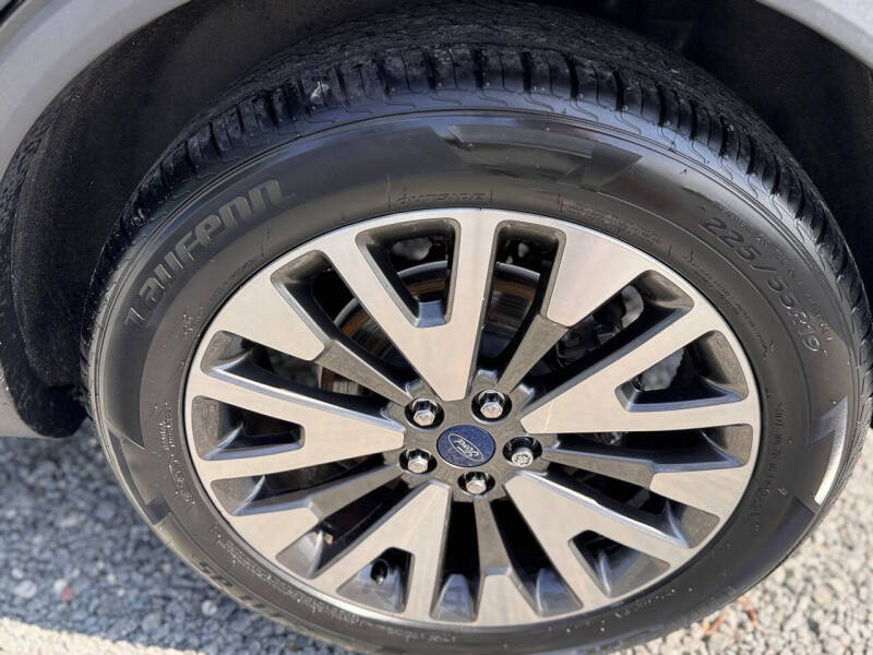 2020 Ford Escape Titanium