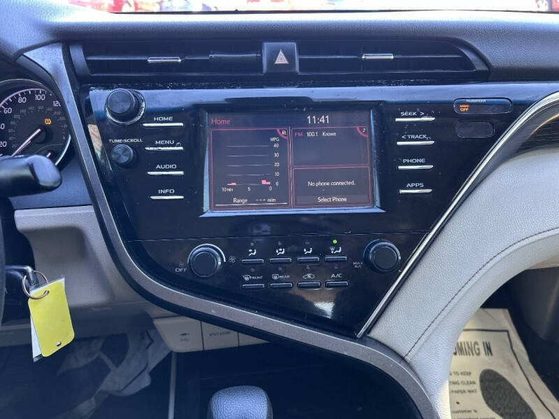 2018 Toyota Camry LE