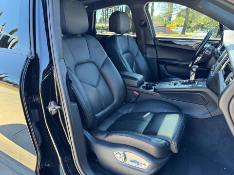 2016 Porsche Macan S