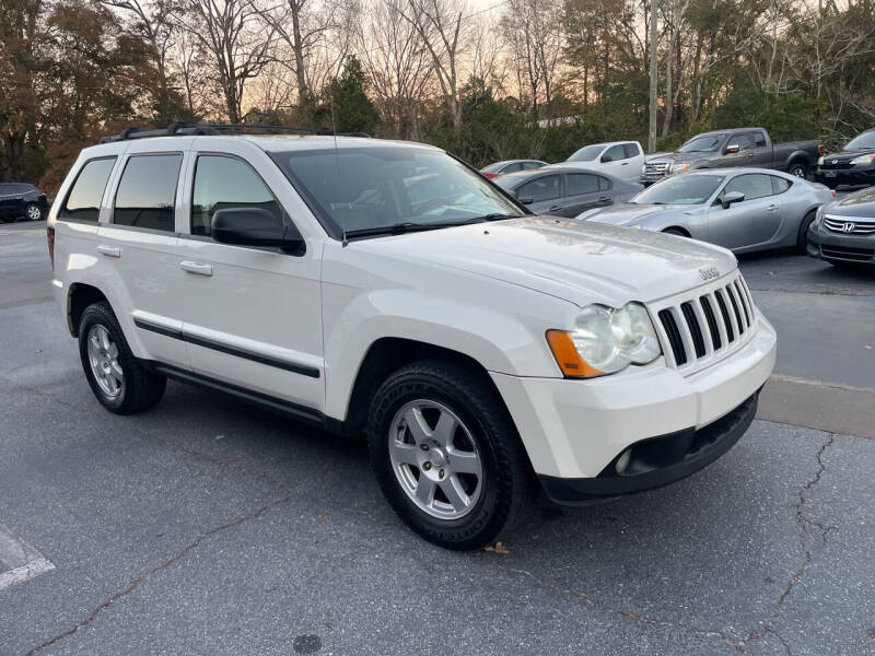 2009 Jeep Grand Cherokee Laredo photo 4