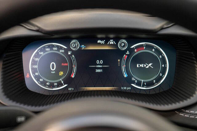 2022 Aston Martin DBX 6