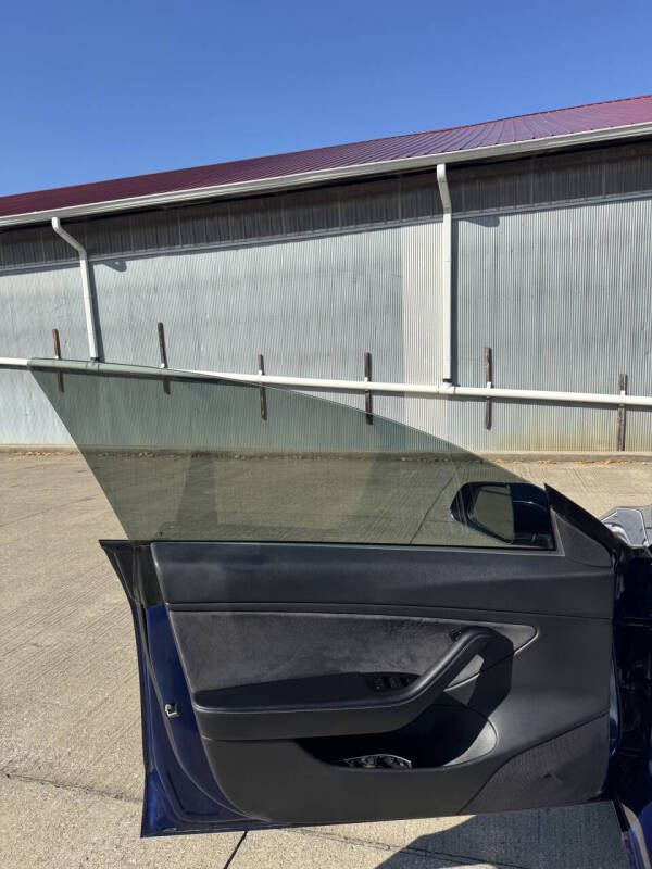 2018 Tesla Model 3 Mid Range