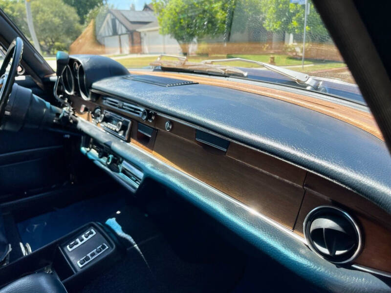 1972 Mercedes-Benz 280-Class