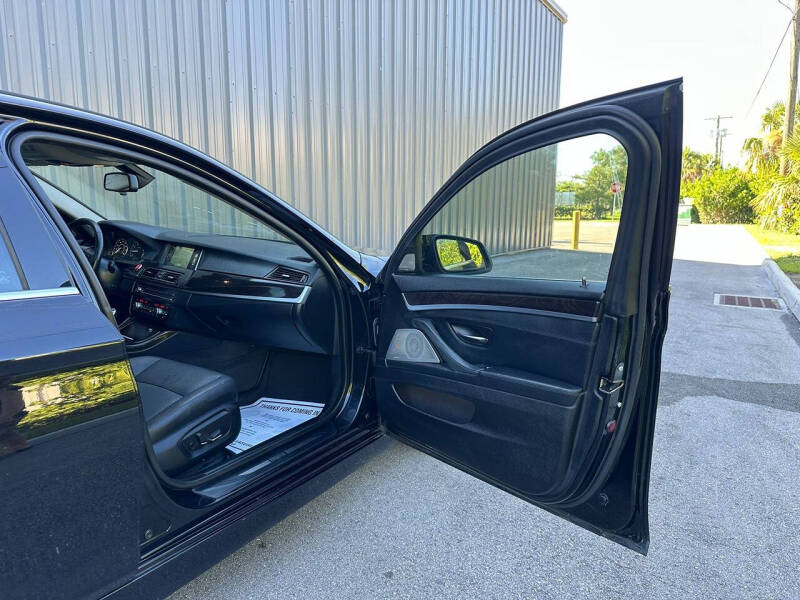 2014 BMW 5 Series 528i