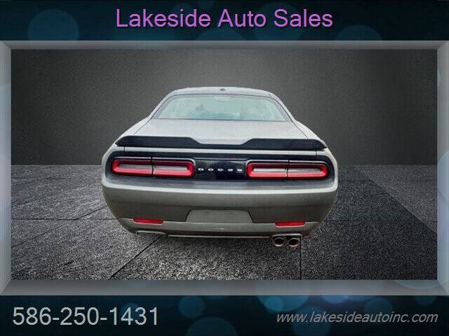 2015 Dodge Challenger SXT