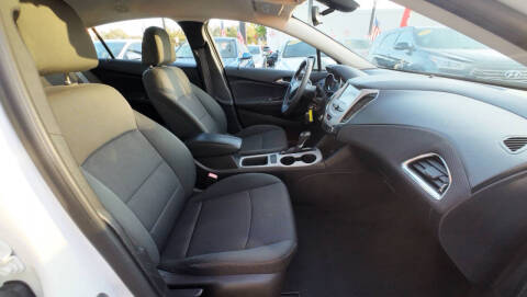 2017 Chevrolet Cruze LS Auto