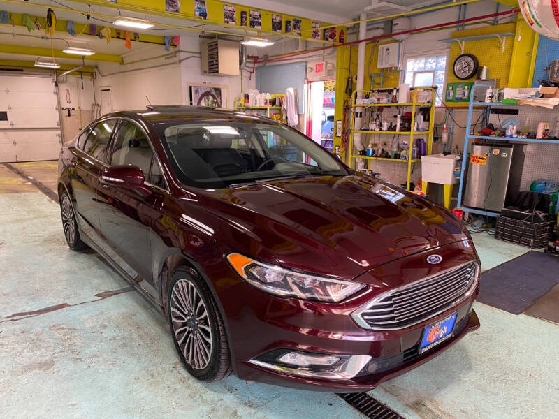 2017 Ford Fusion SE photo 9