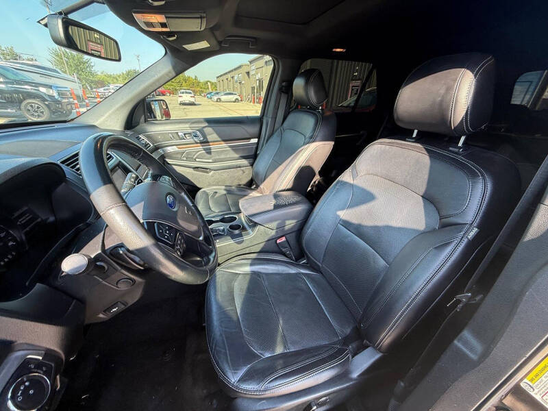 2017 Ford Explorer Limited