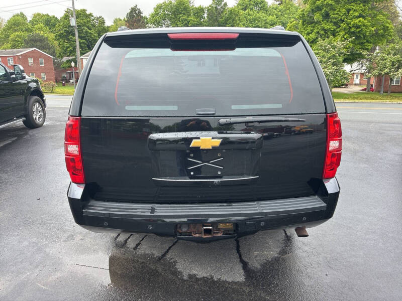2013 Chevrolet Suburban Fleet 2500
