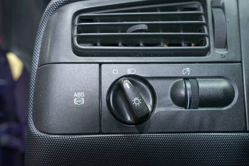 2001 Volkswagen Cabrio GLS