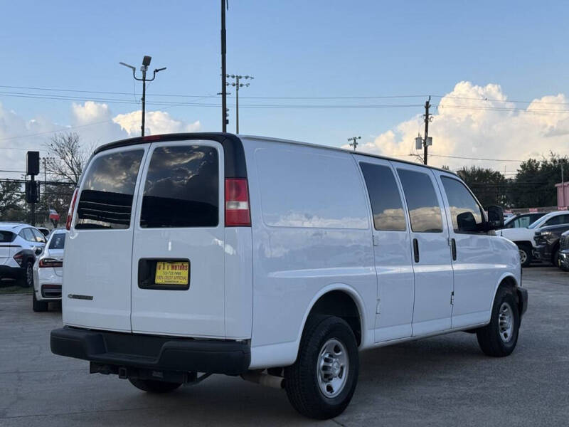 2018 Chevrolet Express 2500