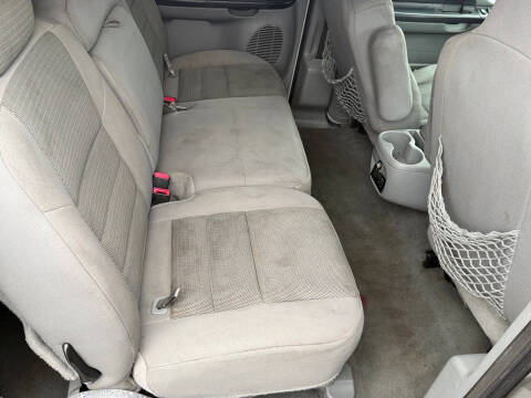 2005 Ford Excursion XLT