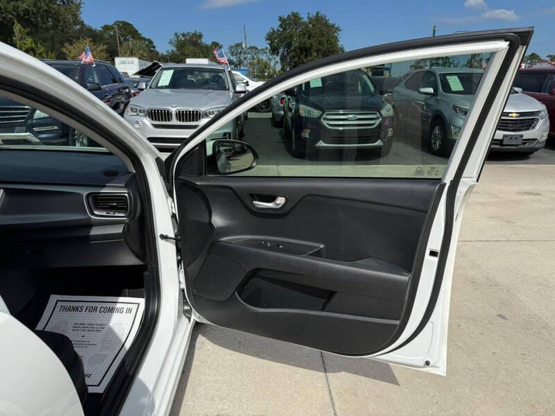 2021 Kia Rio 5-Door S