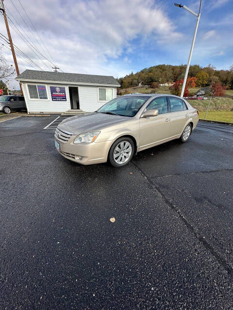 2005 Toyota Avalon for sale at Jordan Motors in Roseburg, OR