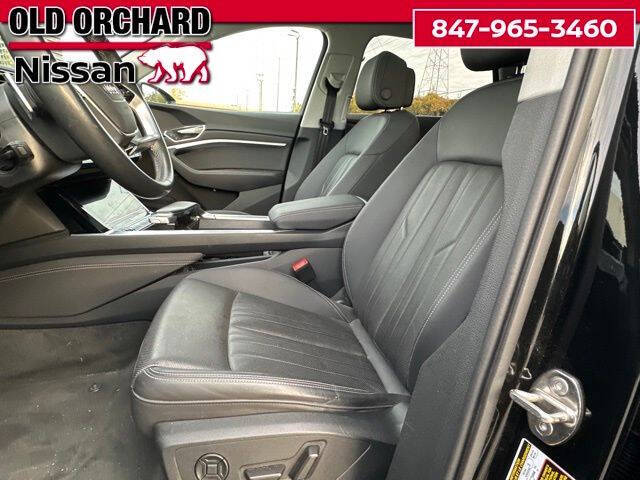 2024 Audi Q8 e-tron quattro Premium Plus