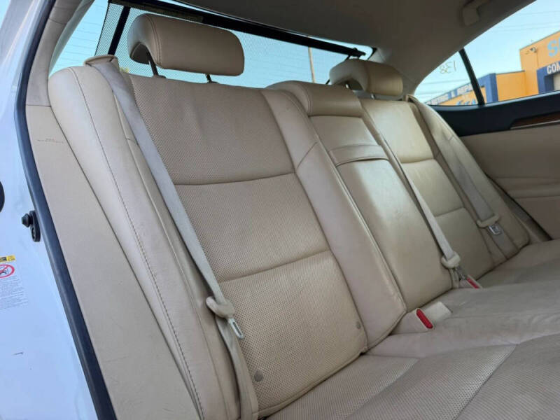 2013 Lexus ES 300h
