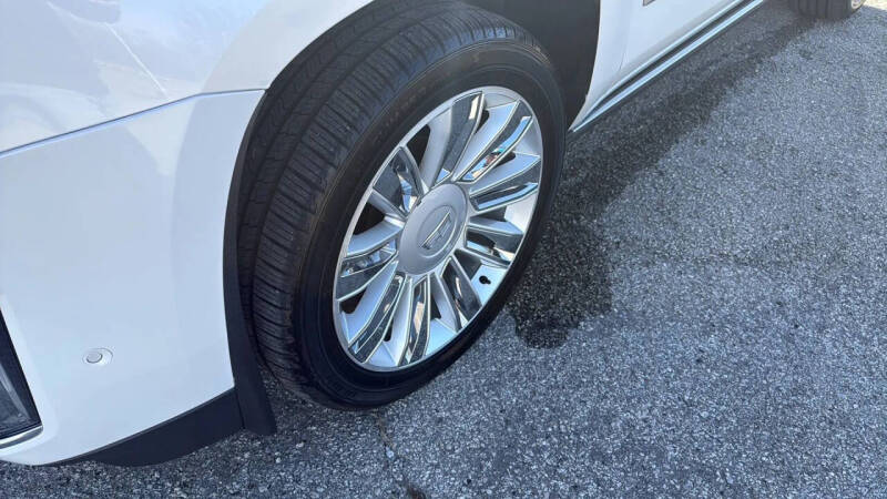 2019 Cadillac Escalade Platinum