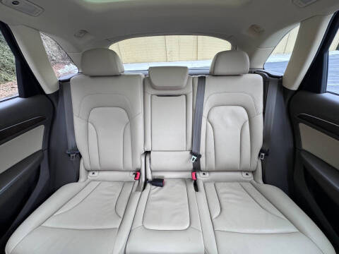 2017 Audi Q5 2.0T quattro Premium