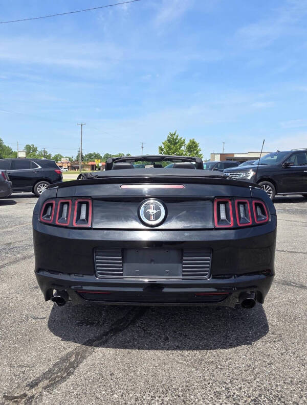2013 Ford Mustang V6 Premium