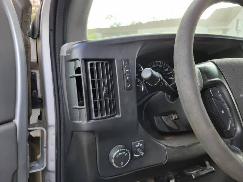 2011 Chevrolet Express LS 3500