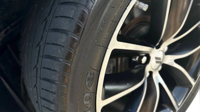 2015 Dodge Challenger R/T Shaker