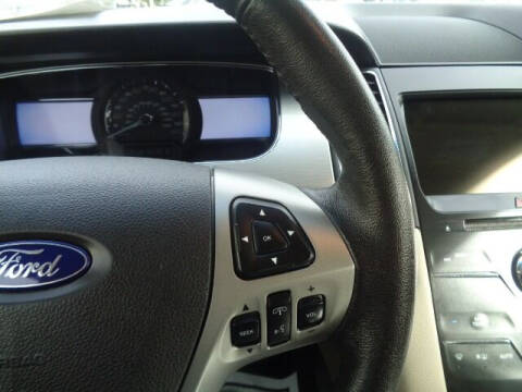 2017 Ford Taurus SEL