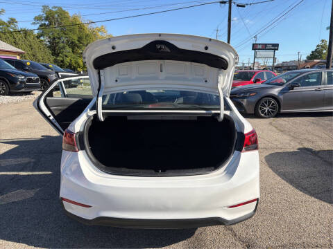 2019 Hyundai Accent SE