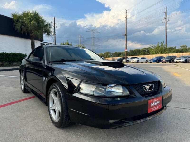 2004 Ford Mustang GT Deluxe