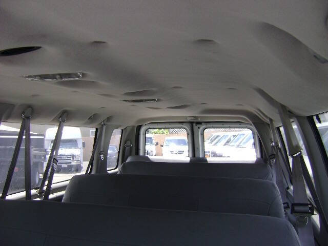 2006 Ford E-Series E-350 SD XL