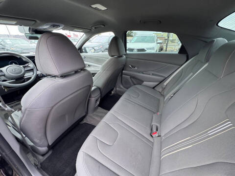 2024 Hyundai Elantra SEL