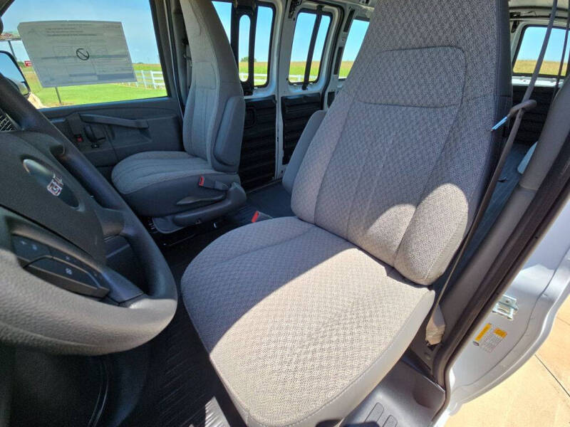 2026 GMC Savana 2500
