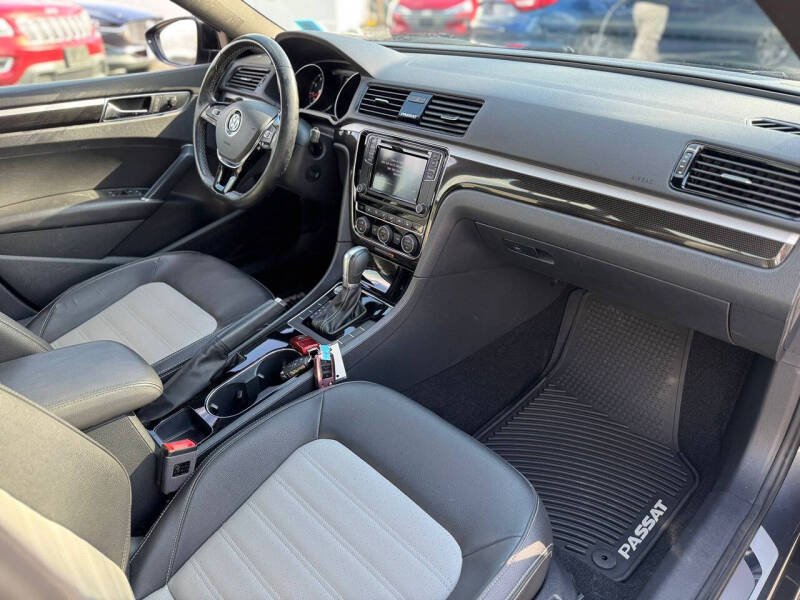 2018 Volkswagen Passat V6 GT