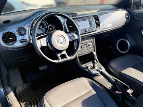 2013 Volkswagen Beetle Convertible 2.5L PZEV