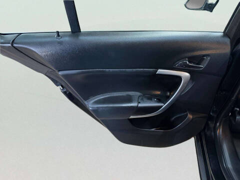 2013 Buick Regal Premium 3