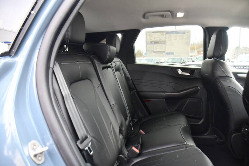 2026 Ford Escape Hybrid Platinum