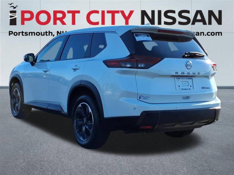 2024 Nissan Rogue SV