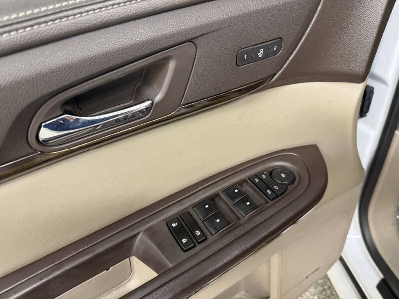 2016 GMC Acadia Denali