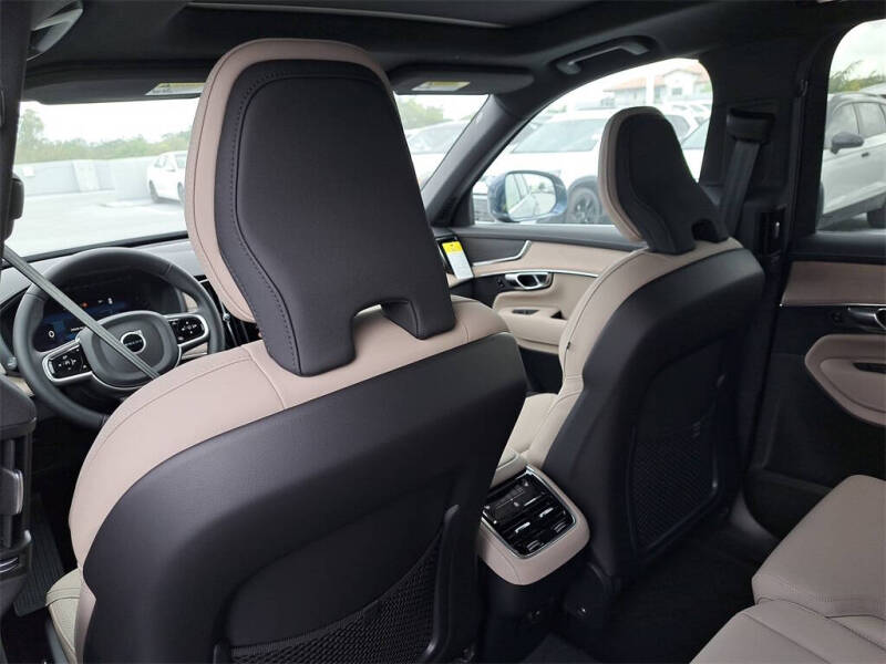 2026 Volvo XC90 B5 Core