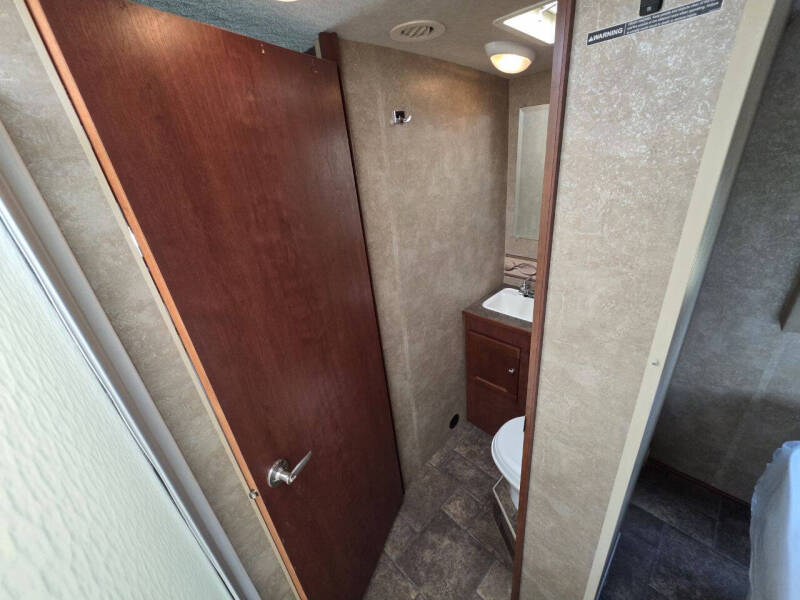 2013 Winnebago Vista