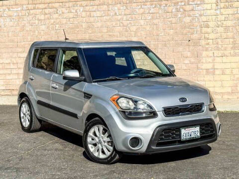 2012 Kia Soul +