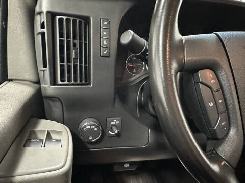 2022 Chevrolet Express 3500