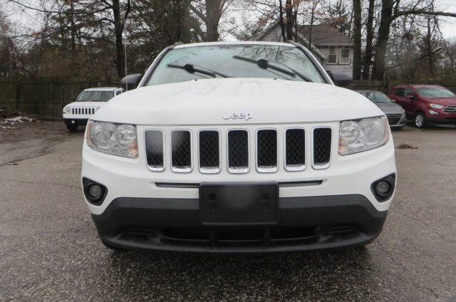 2013 Jeep Compass null photo 5