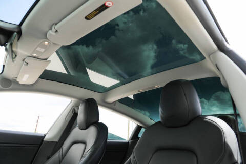 2019 Tesla Model 3 Mid Range